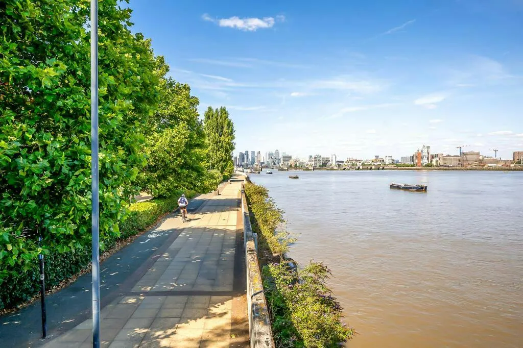 Antelope Road, London, SE18, photo 11