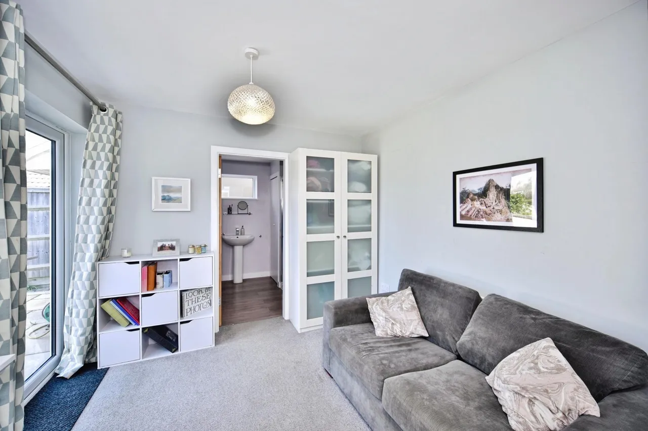Church Road, Offham, ME19, photo 13