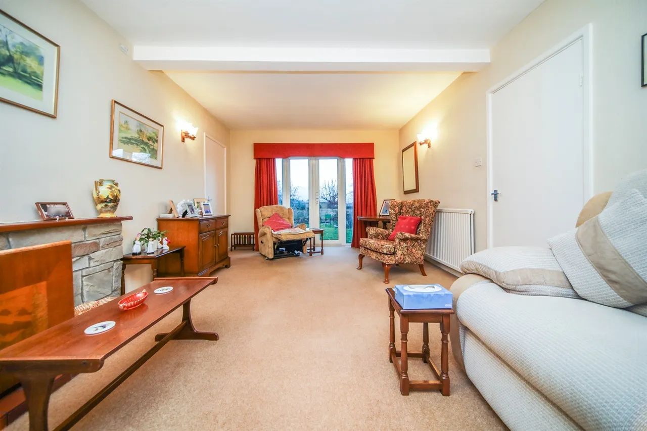 3 bed chalet for sale — The Street, Lawshall, Bury St. Edmunds
