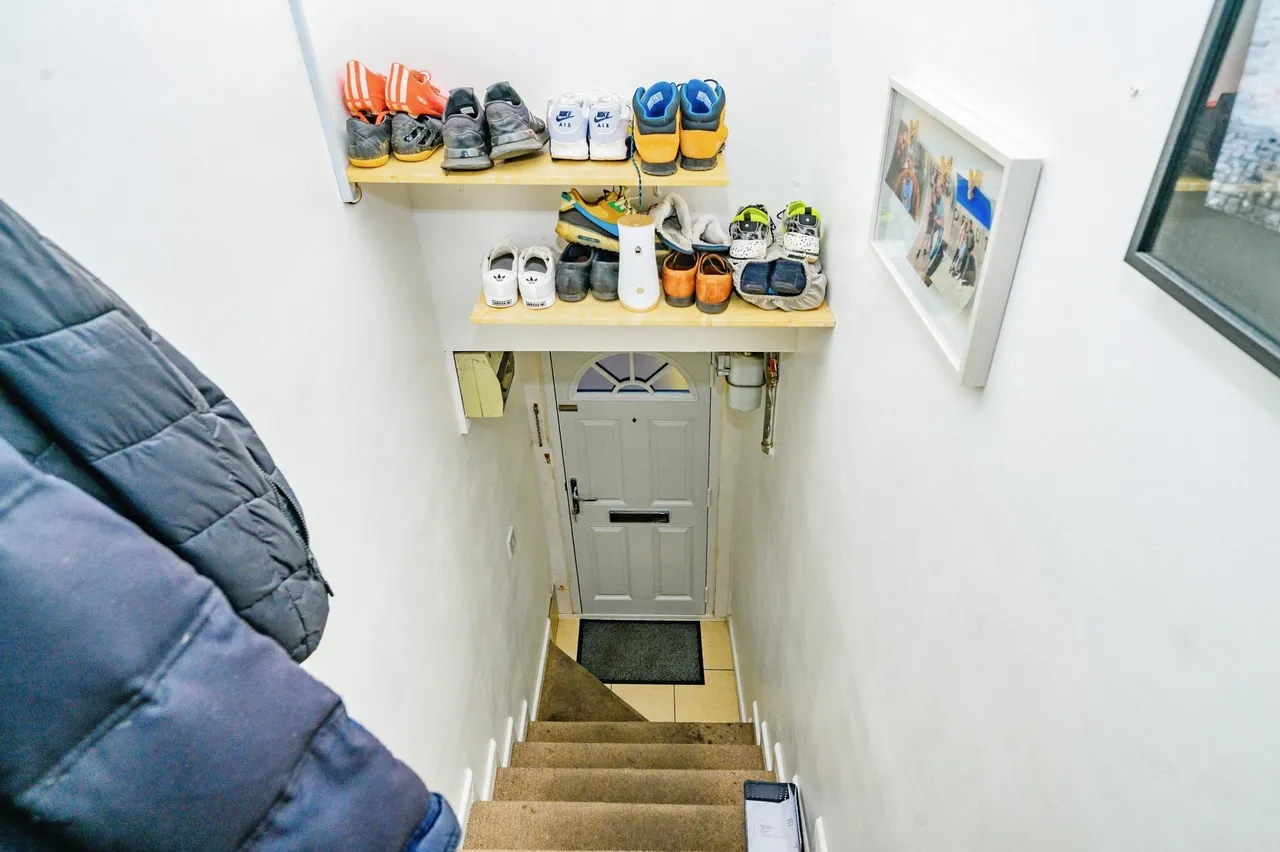 Wellington Street, Luton, Bedfordshire, LU1, photo 8