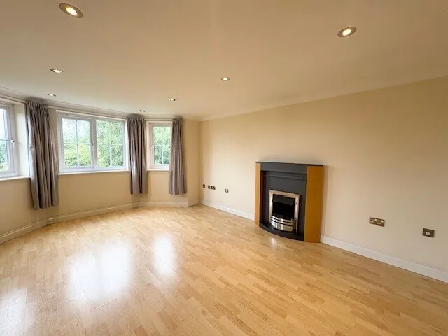 Dingle Close, M26, photo 3
