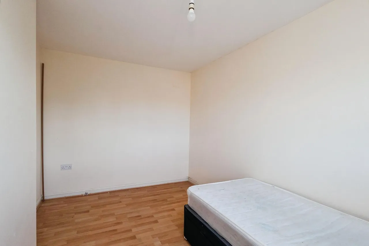 Olanyian Drive, Manchester, M8, photo 14