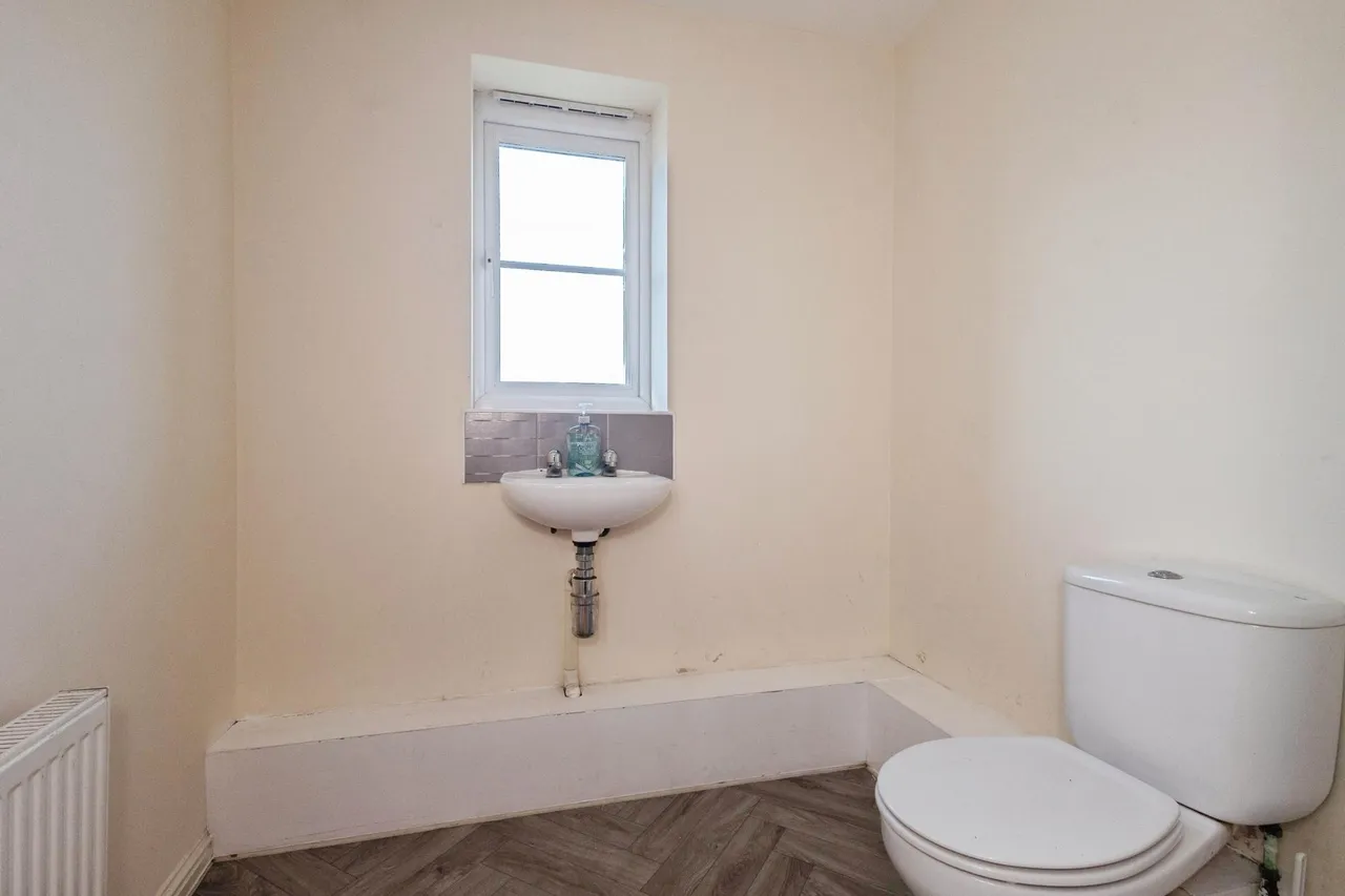 Olanyian Drive, Manchester, M8, photo 19