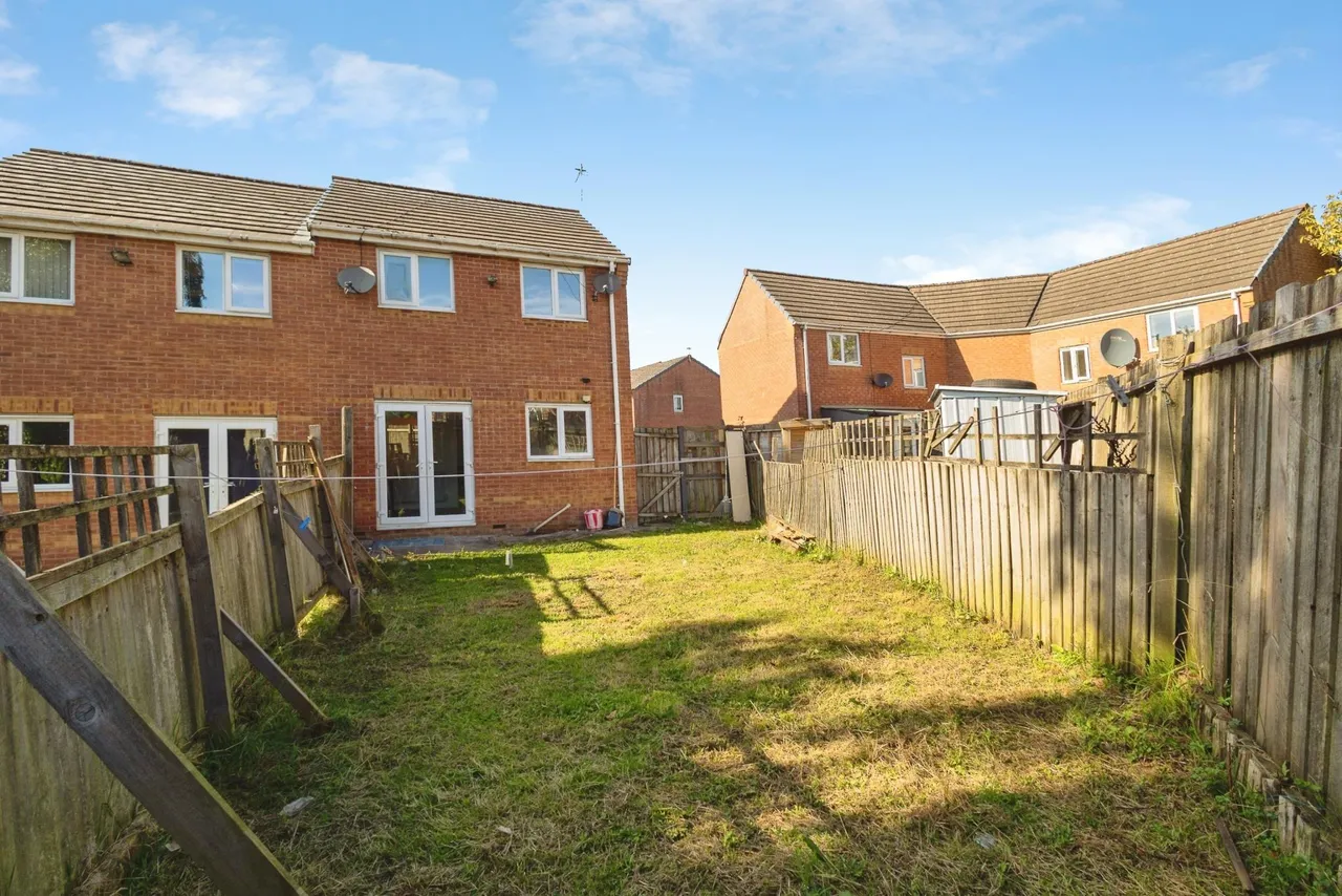 Olanyian Drive, Manchester, M8, photo 4