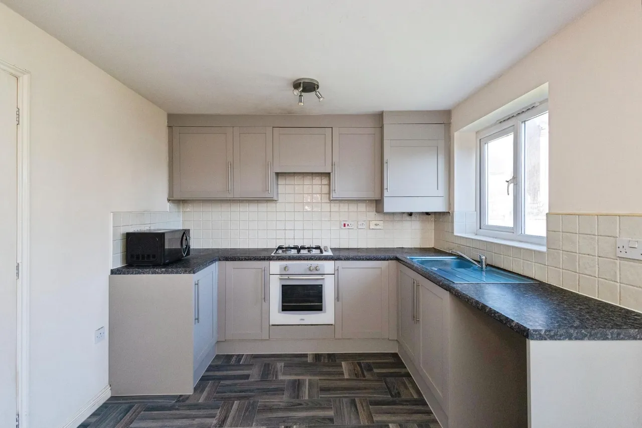 Olanyian Drive, Manchester, M8, photo 6