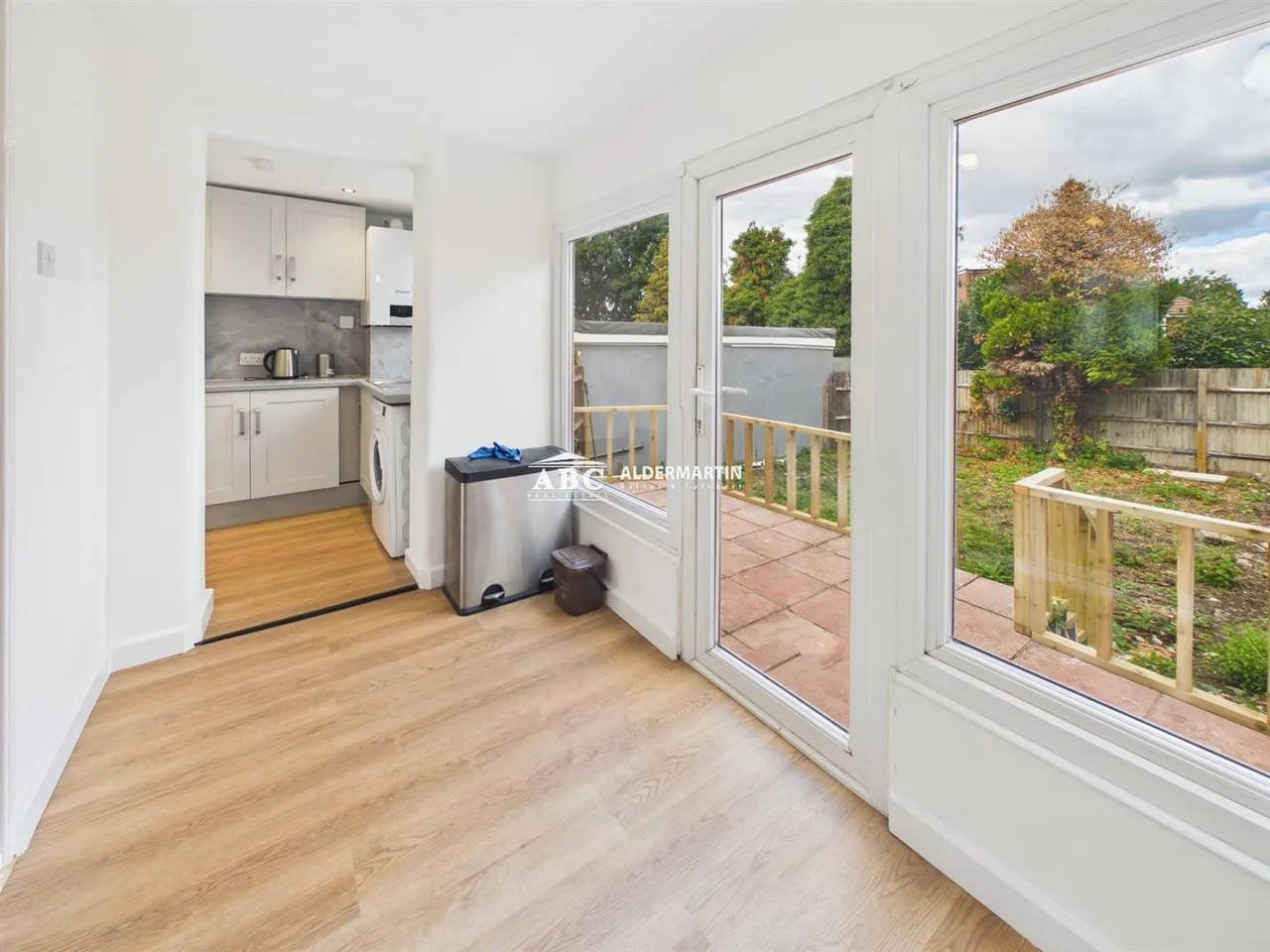 Riverdene, Edgware, photo 6
