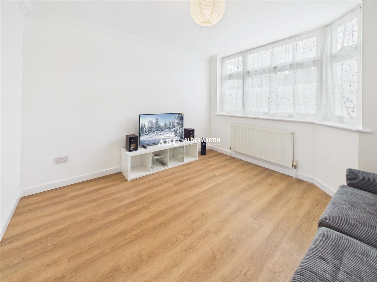 Riverdene, Edgware, photo 3