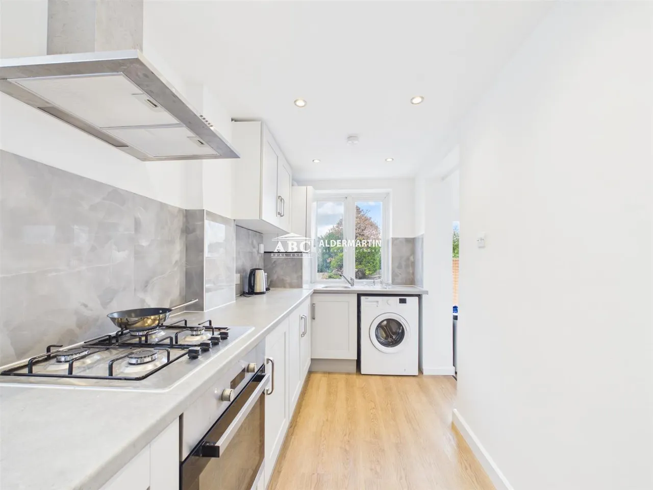 Riverdene, Edgware, photo 8
