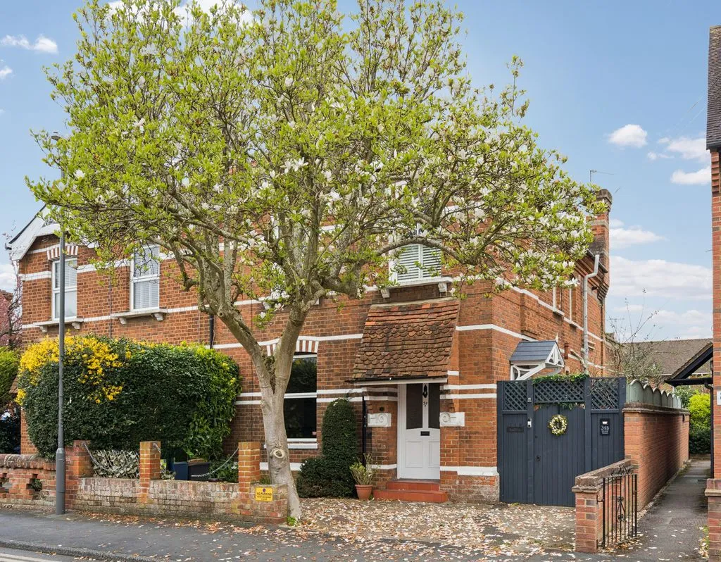 2 bed flat for sale — Glade Road, Marlow SL7 1DY