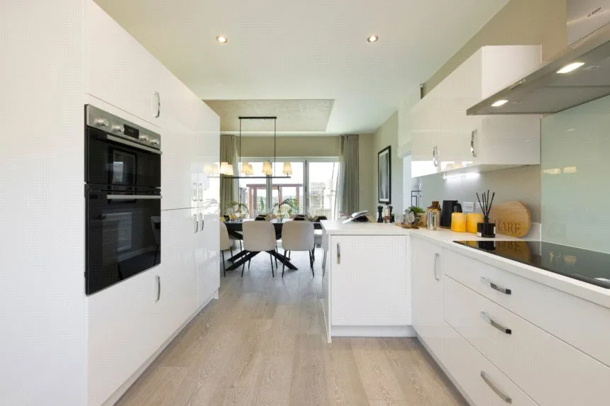 Brox Road, Ottershaw, KT16, photo 3