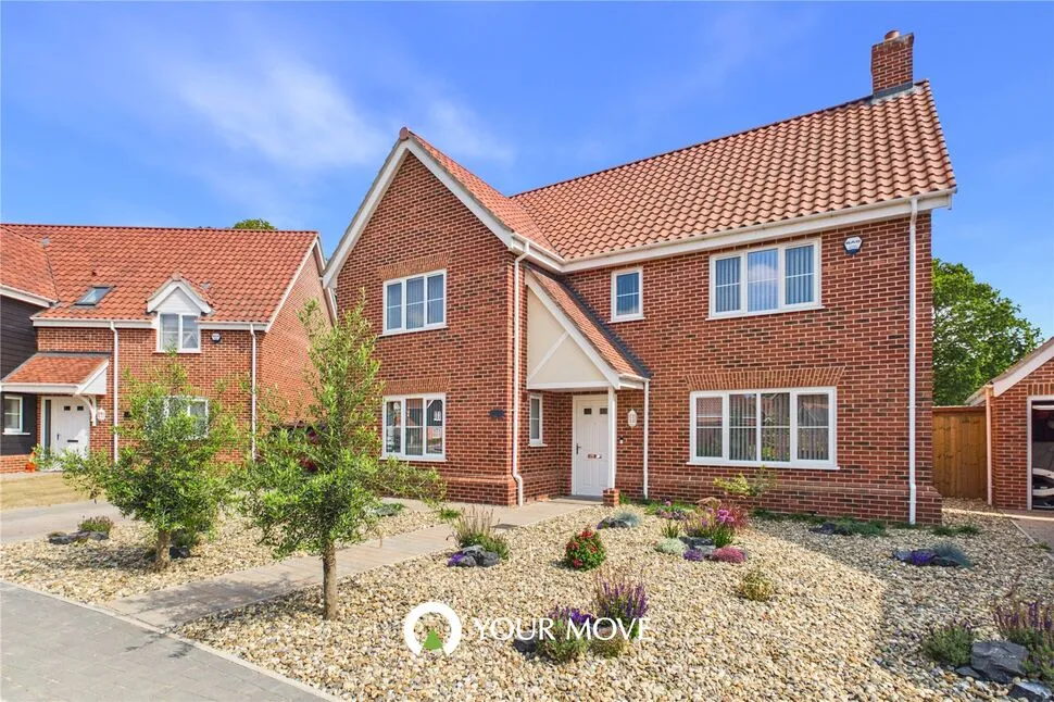4 bed house for sale — Pheasant Drive, Blundeston, Suffolk, NR32