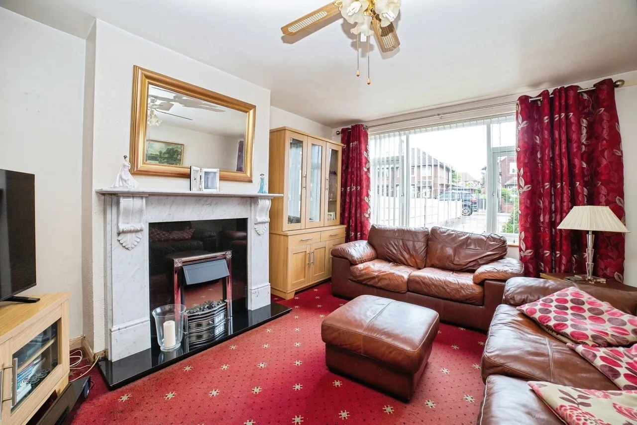 Fairfield Drive, Mansfield, Nottinghamshire, NG18, photo 2