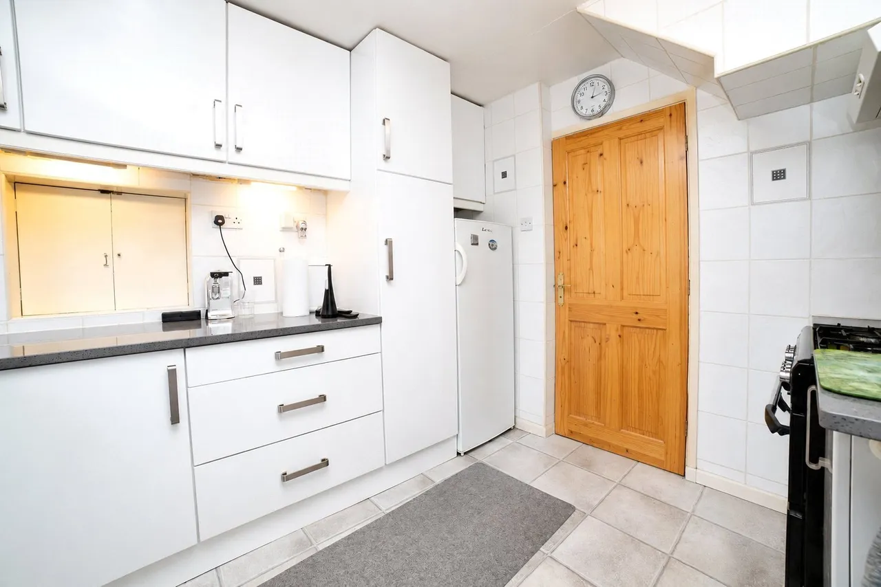 Fairfield Drive, Mansfield, Nottinghamshire, NG18, photo 9