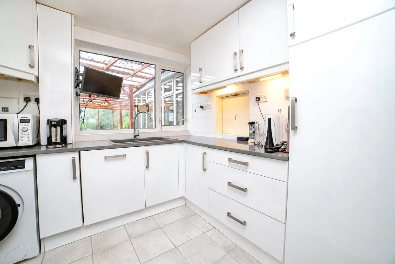 Fairfield Drive, Mansfield, Nottinghamshire, NG18, photo 5