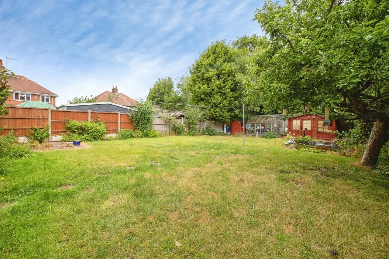 Fairfield Drive, Mansfield, Nottinghamshire, NG18, photo 4