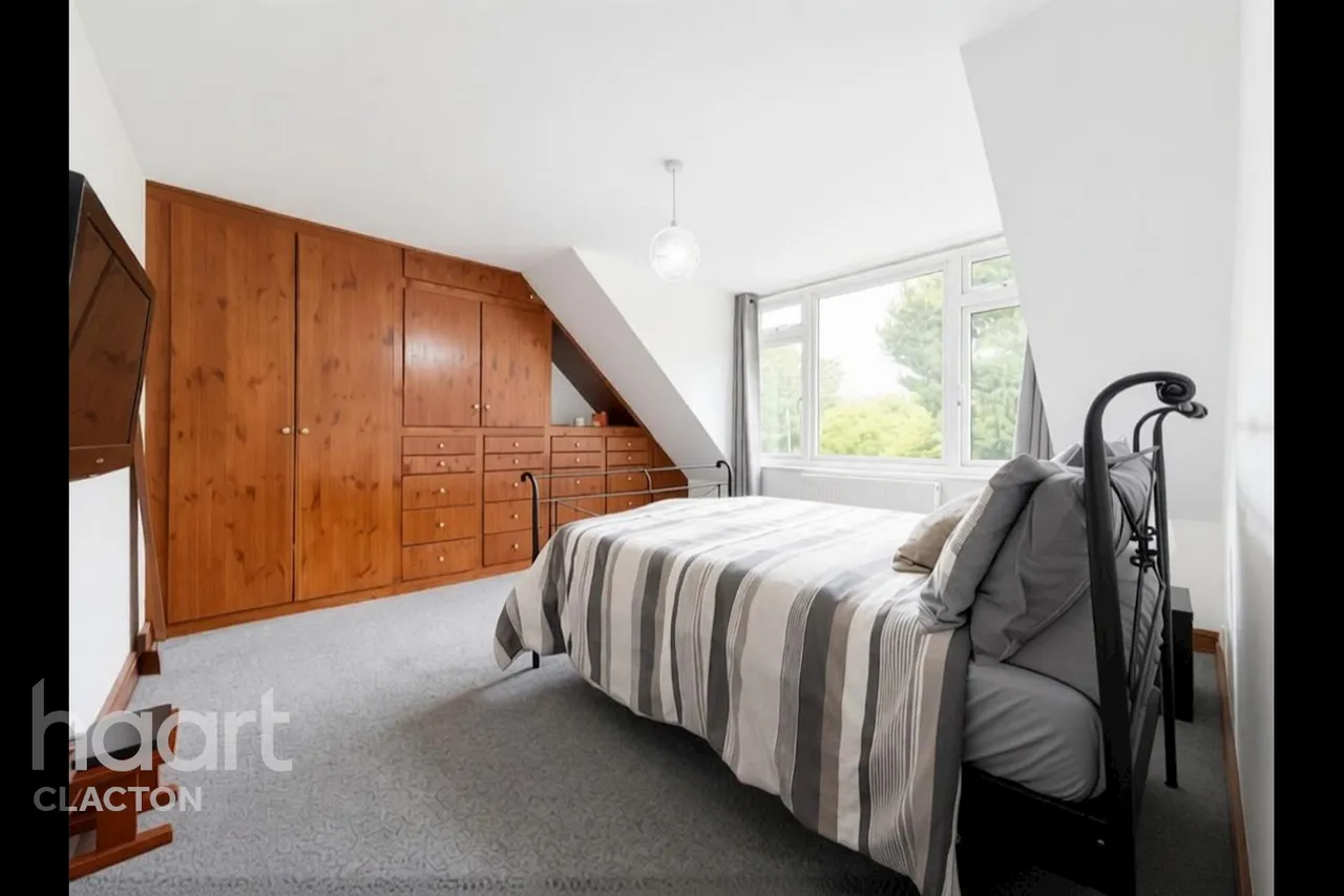 London Road, Clacton-On-Sea, CO16, photo 16