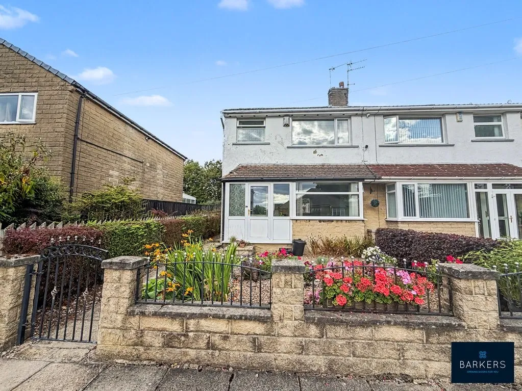 3 bed house for sale — Stead Road, Bradford BD4 6QX