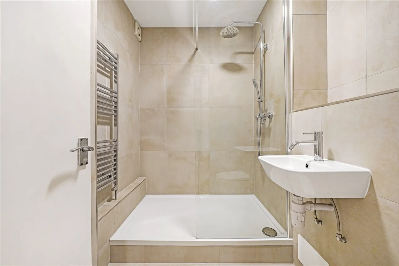 Brondesbury Road, Kilburn, NW6, photo 9
