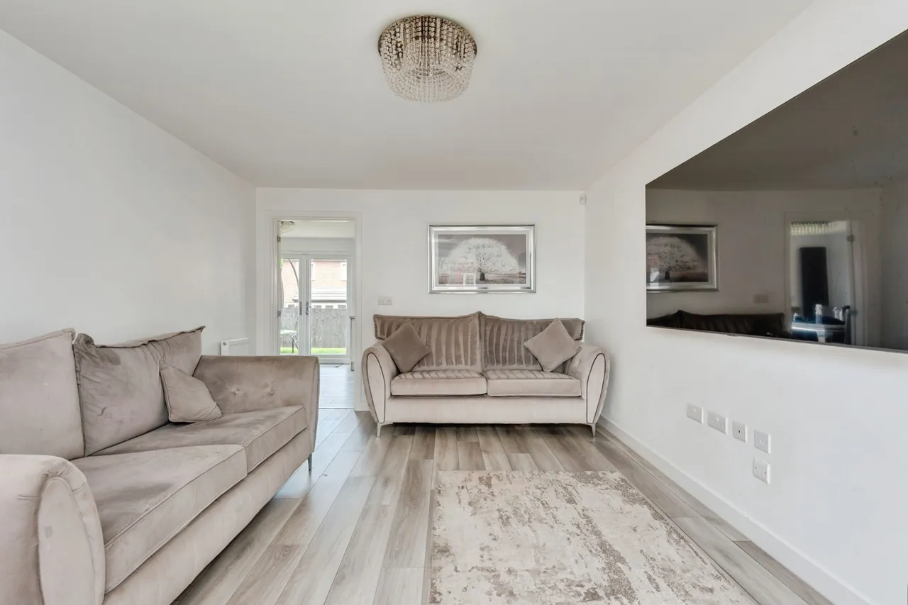 Fields Avenue, Halewood, L26, photo 8