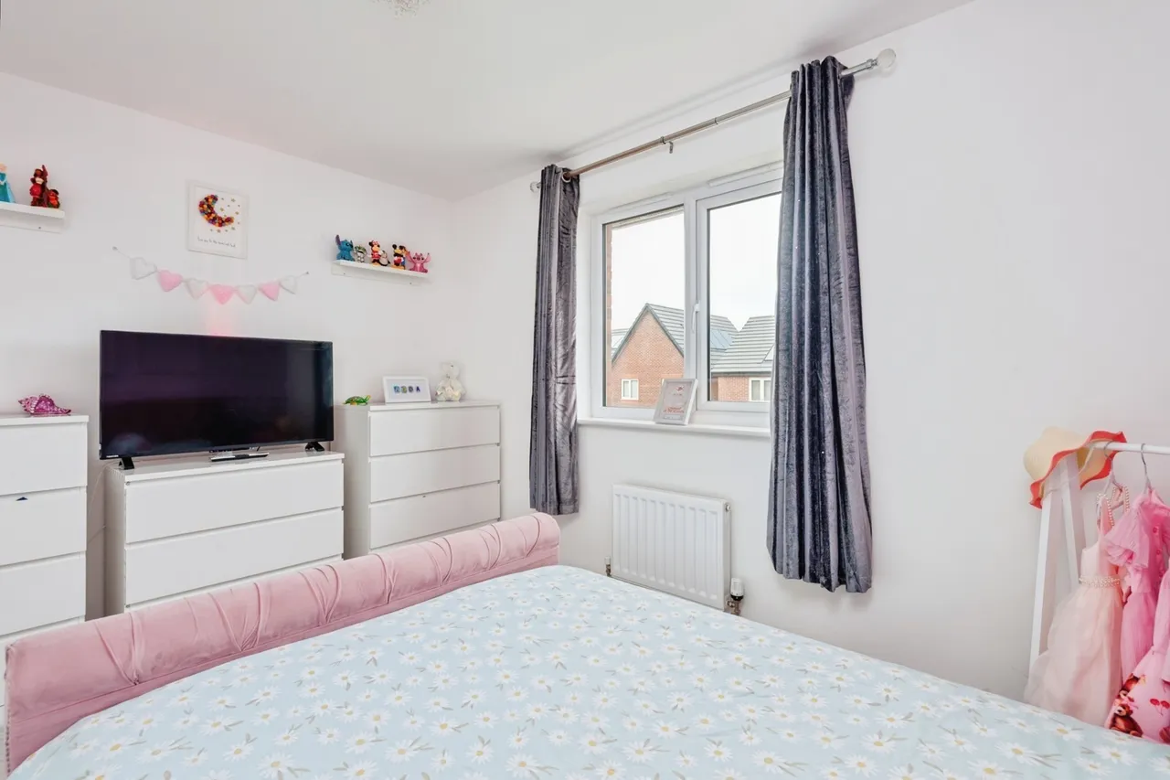 Fields Avenue, Halewood, L26, photo 16