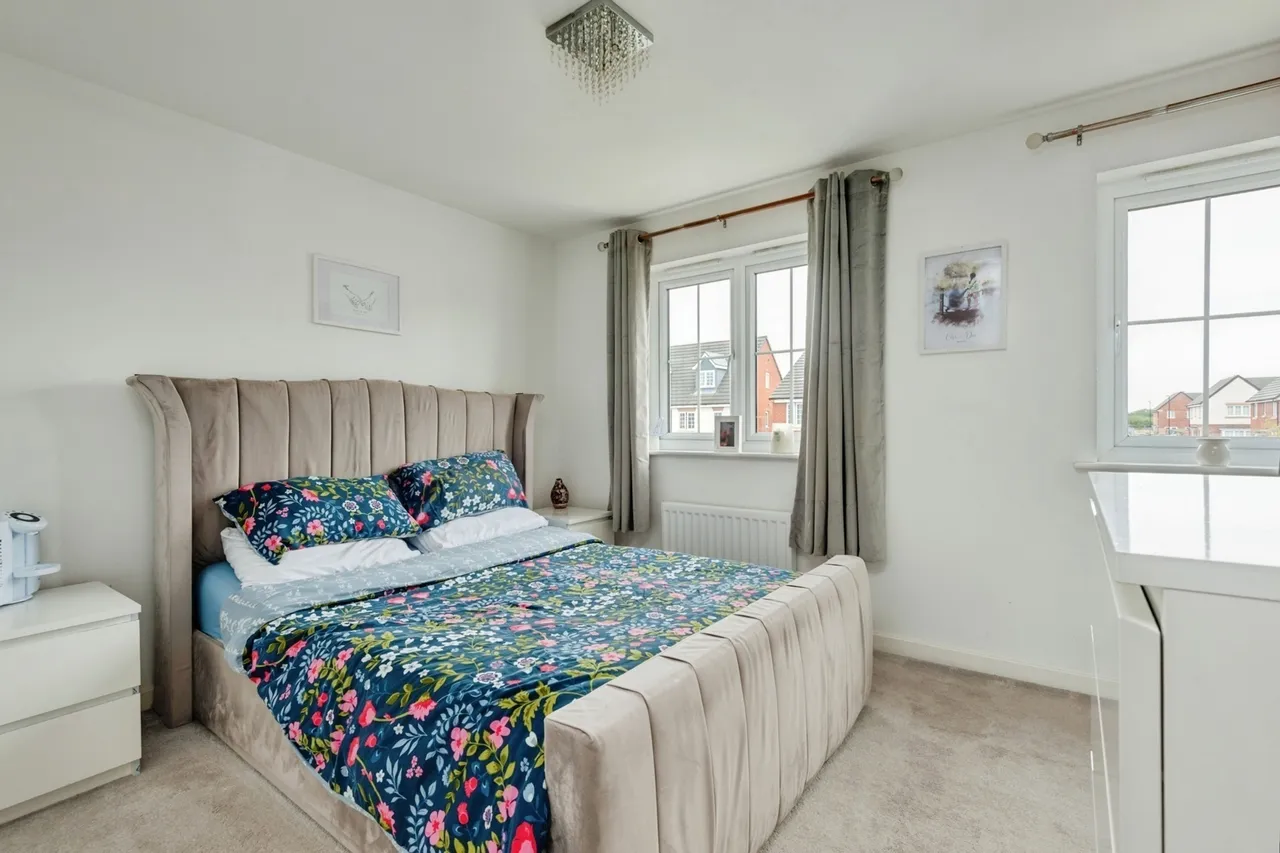 Fields Avenue, Halewood, L26, photo 11