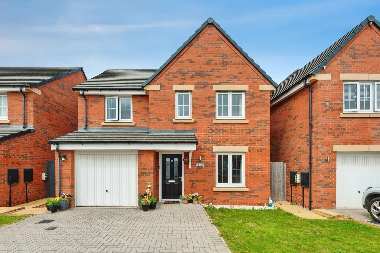 4 bed house for sale, Fields Avenue, Halewood, L26