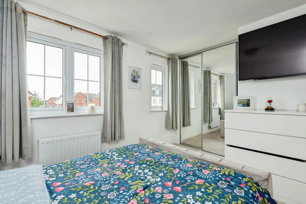 Fields Avenue, Halewood, L26, photo 12