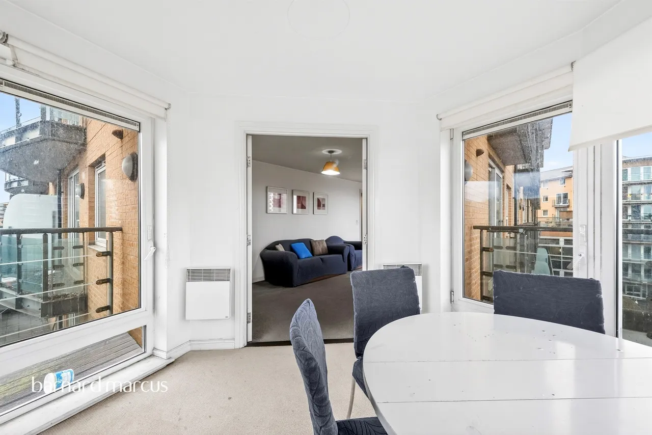 Bedfont Lane, Feltham, TW13, photo 5