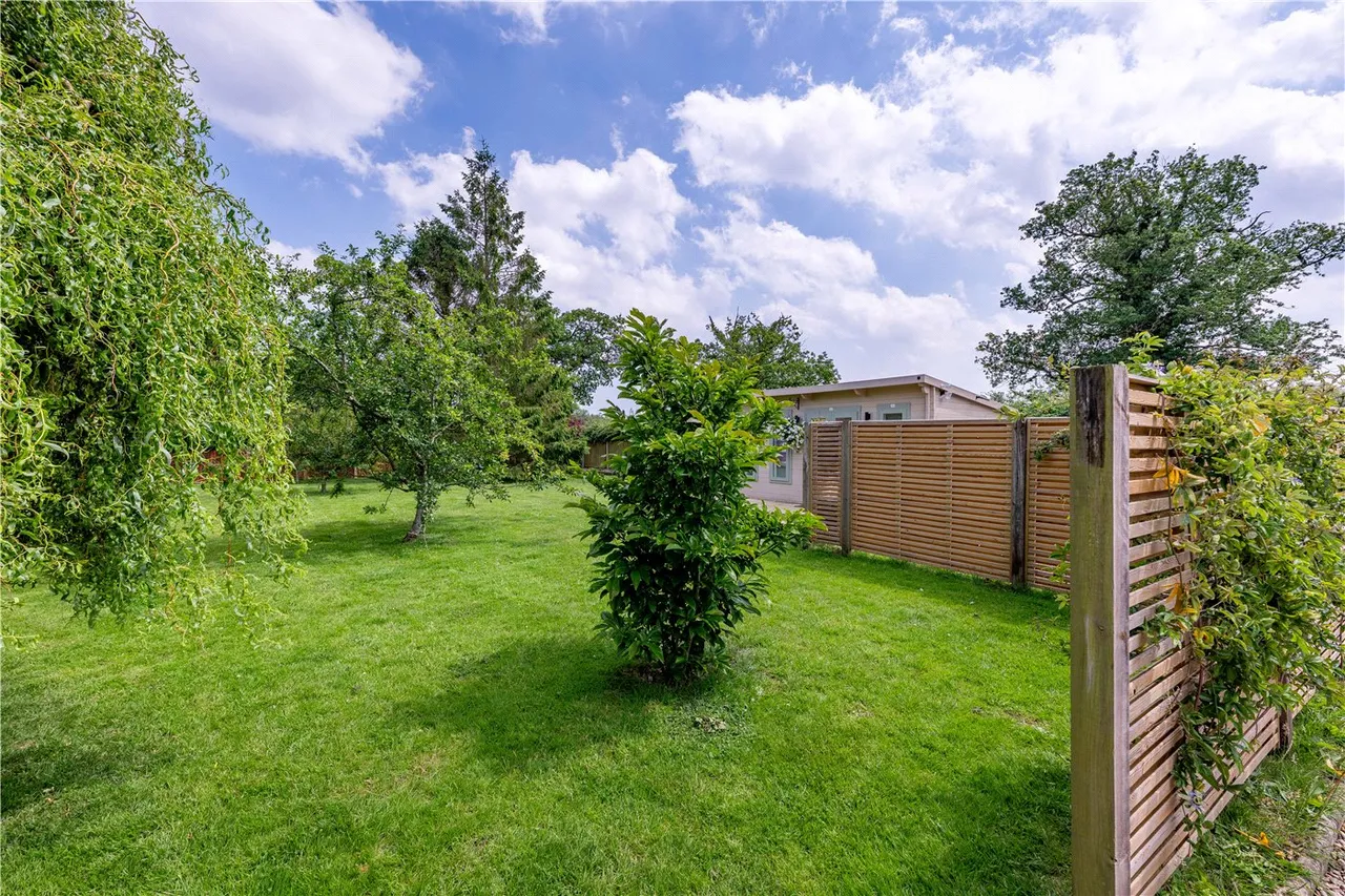Arminghall Lane, Arminghall, Norwich, Norfolk, NR14, photo 2