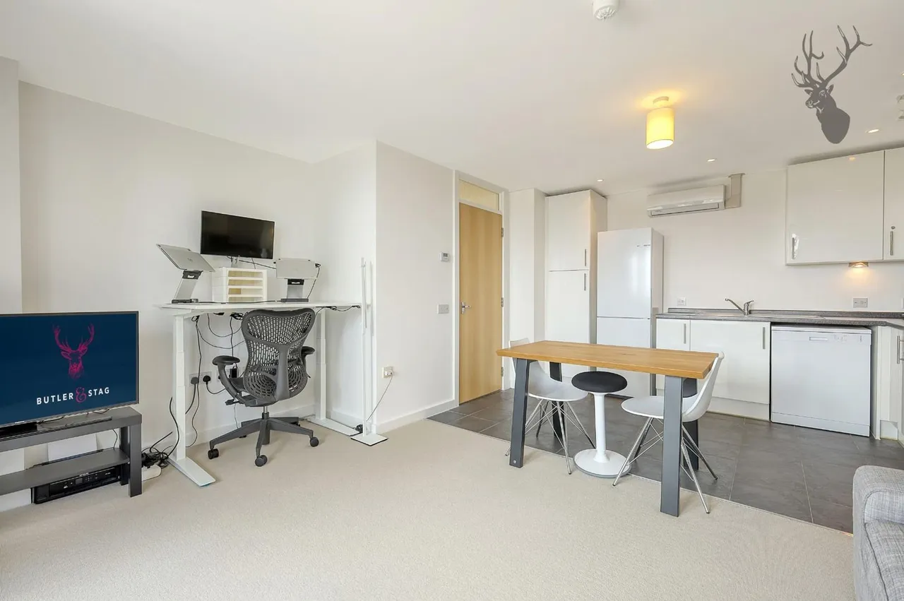 Taylor Place, London, E3, photo 10