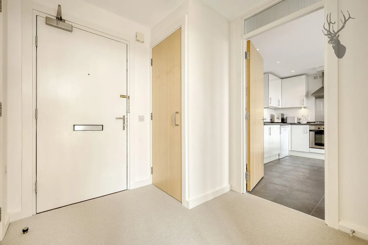 Taylor Place, London, E3, photo 14