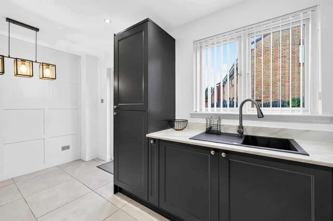 Barr Crescent, Irvine, KA12, photo 8