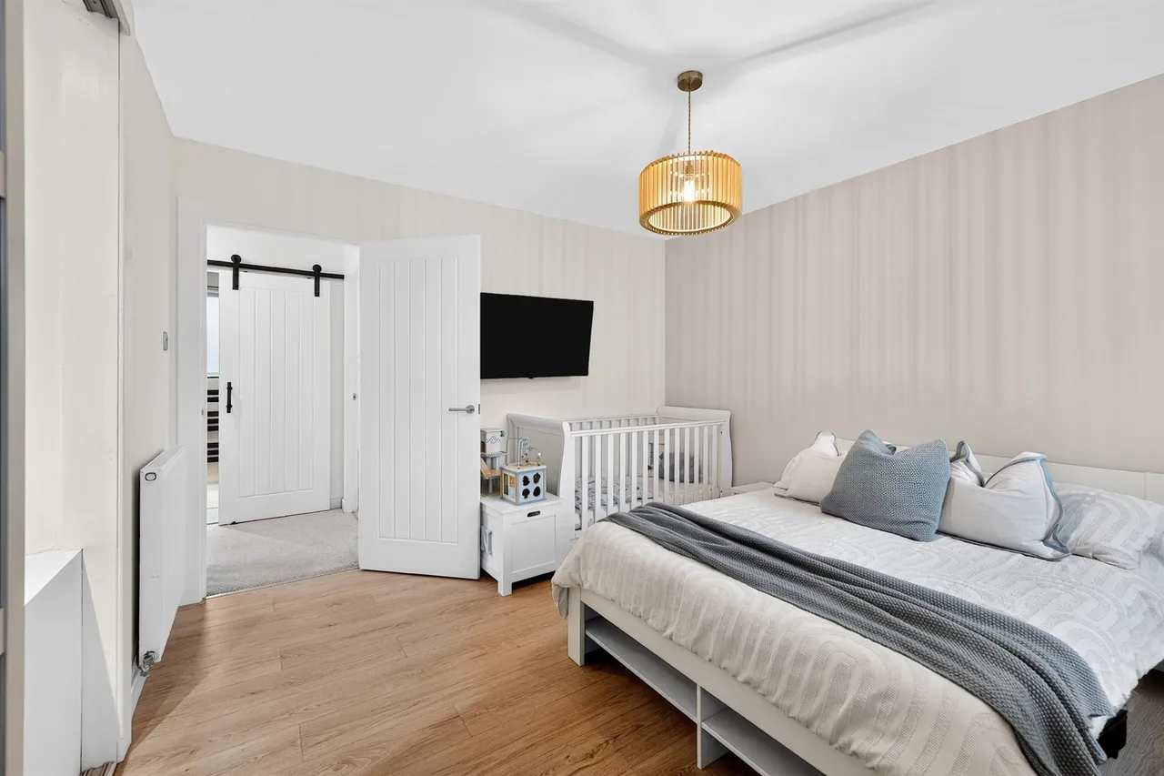 Barr Crescent, Irvine, KA12, photo 17