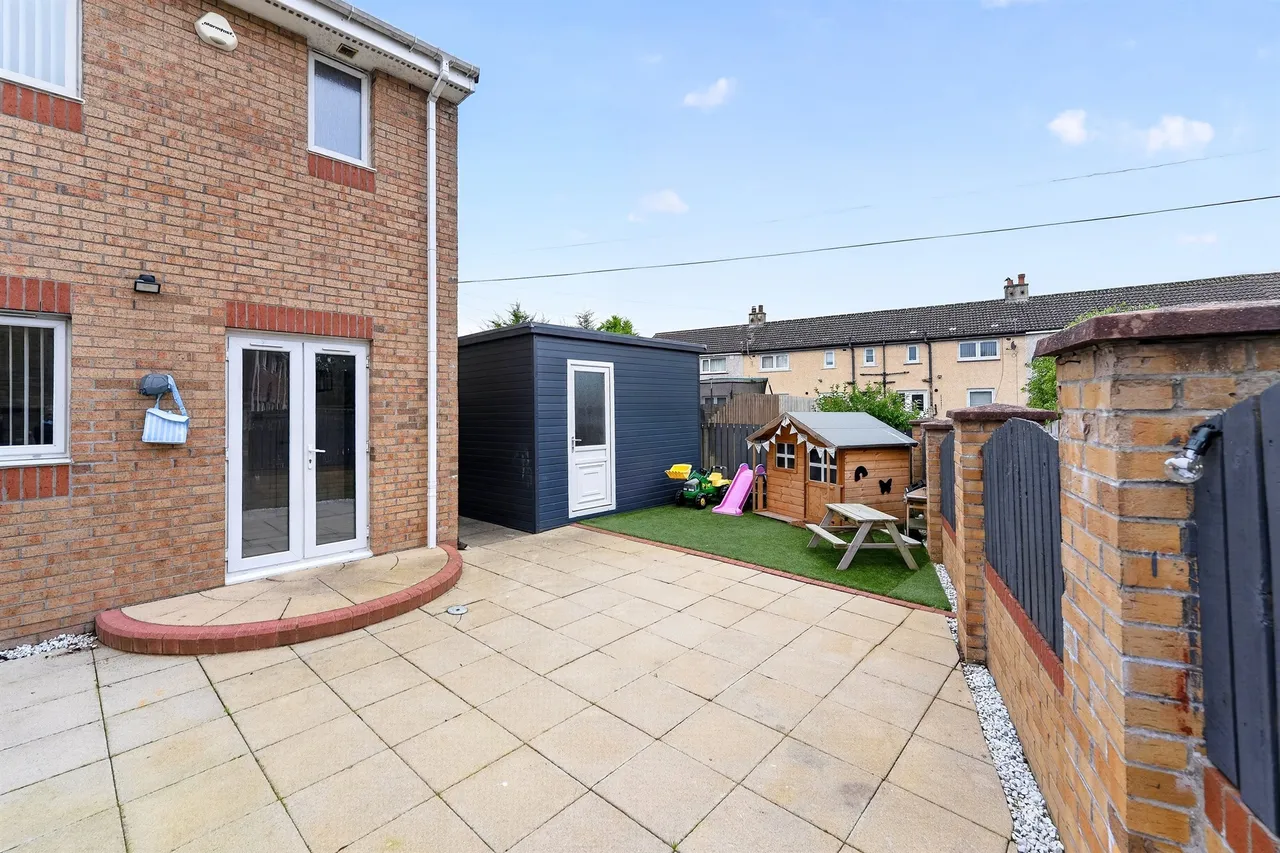 Barr Crescent, Irvine, KA12, photo 22
