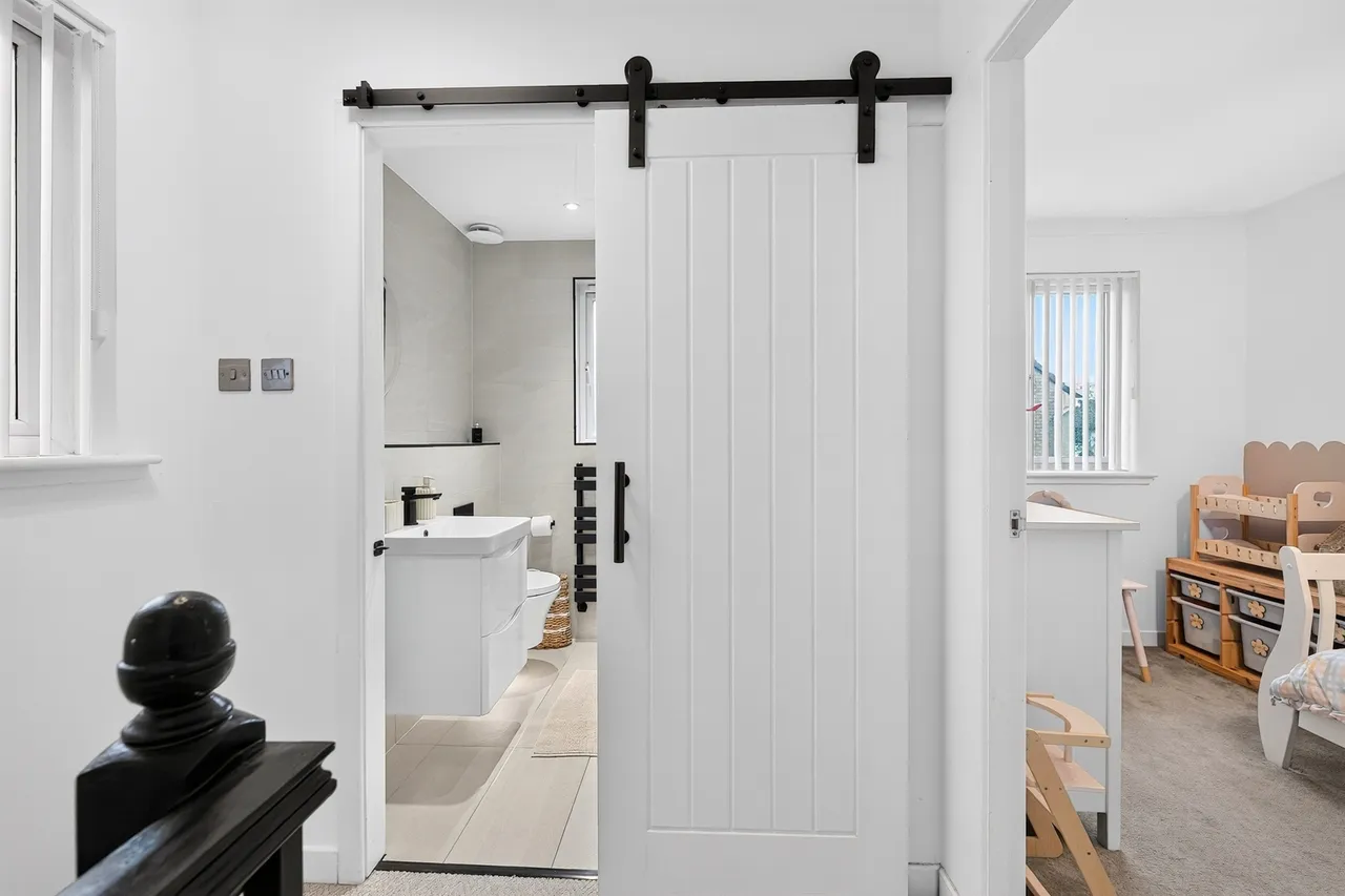 Barr Crescent, Irvine, KA12, photo 11