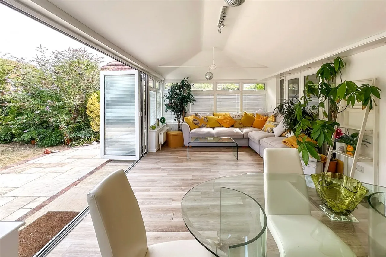 Rustington, Littlehampton, BN16, photo 4