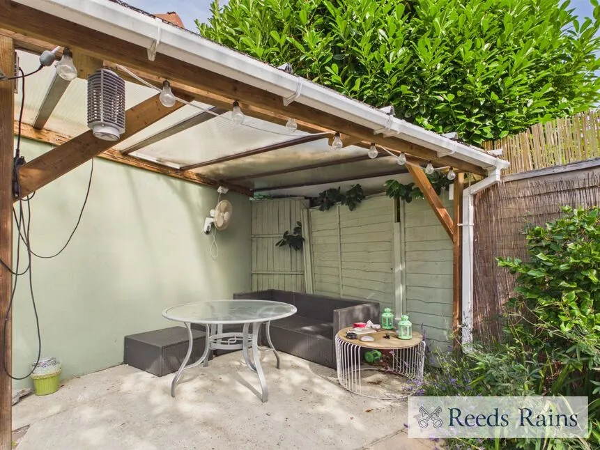 Upper Rainham Road, Hornchurch, RM12, photo 9