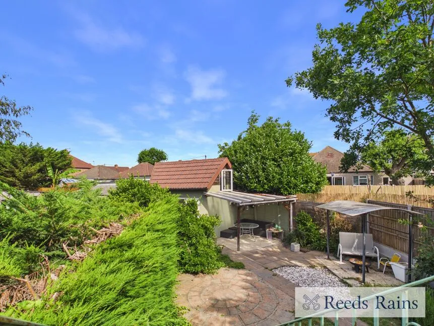 Upper Rainham Road, Hornchurch, RM12, photo 7