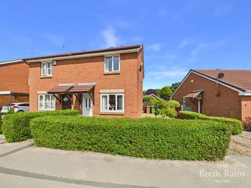 3 bed house for sale — Wharfedale Drive, Bridlington, East Yorkshire, YO16