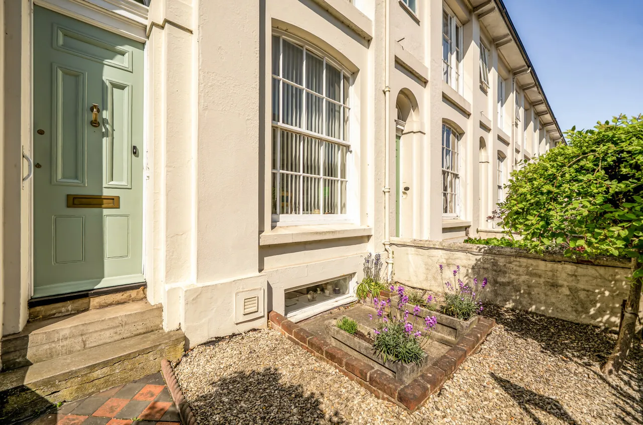 Eastgate Street, Winchester, SO23, photo 16