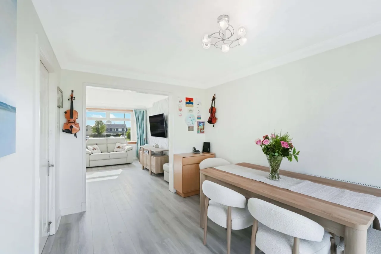 Hamilton Crescent, Bishopton, PA7, photo 4