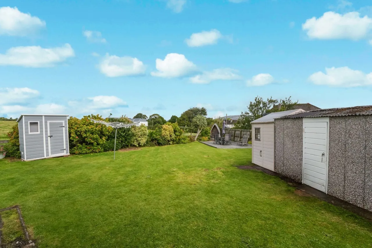 Hamilton Crescent, Bishopton, PA7, photo 12