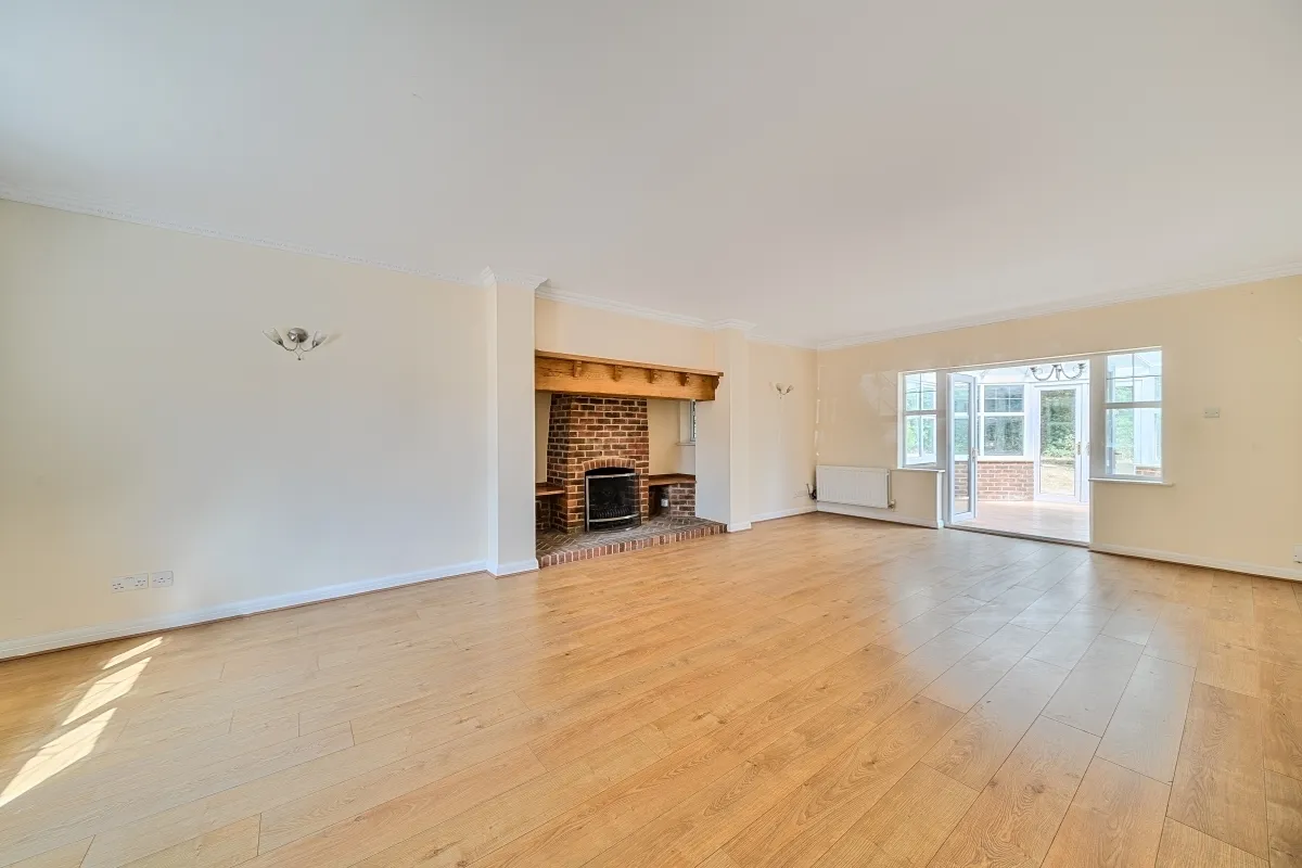 Heathside Place, Epsom KT18, photo 5