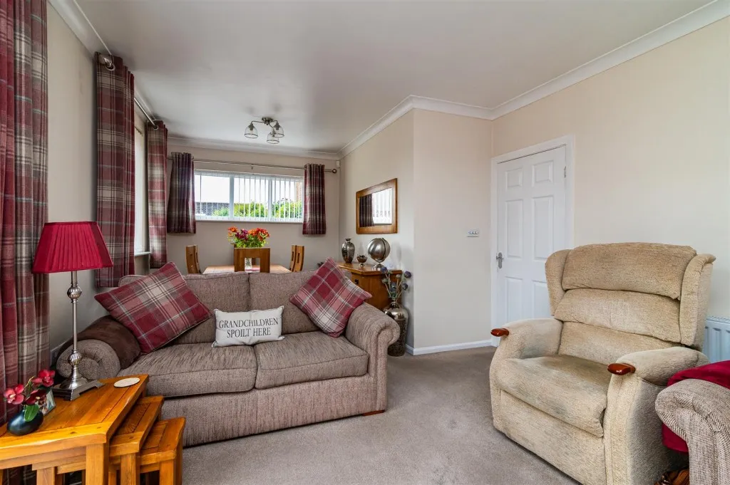 Bulcote Drive, Burton Joyce, photo 6