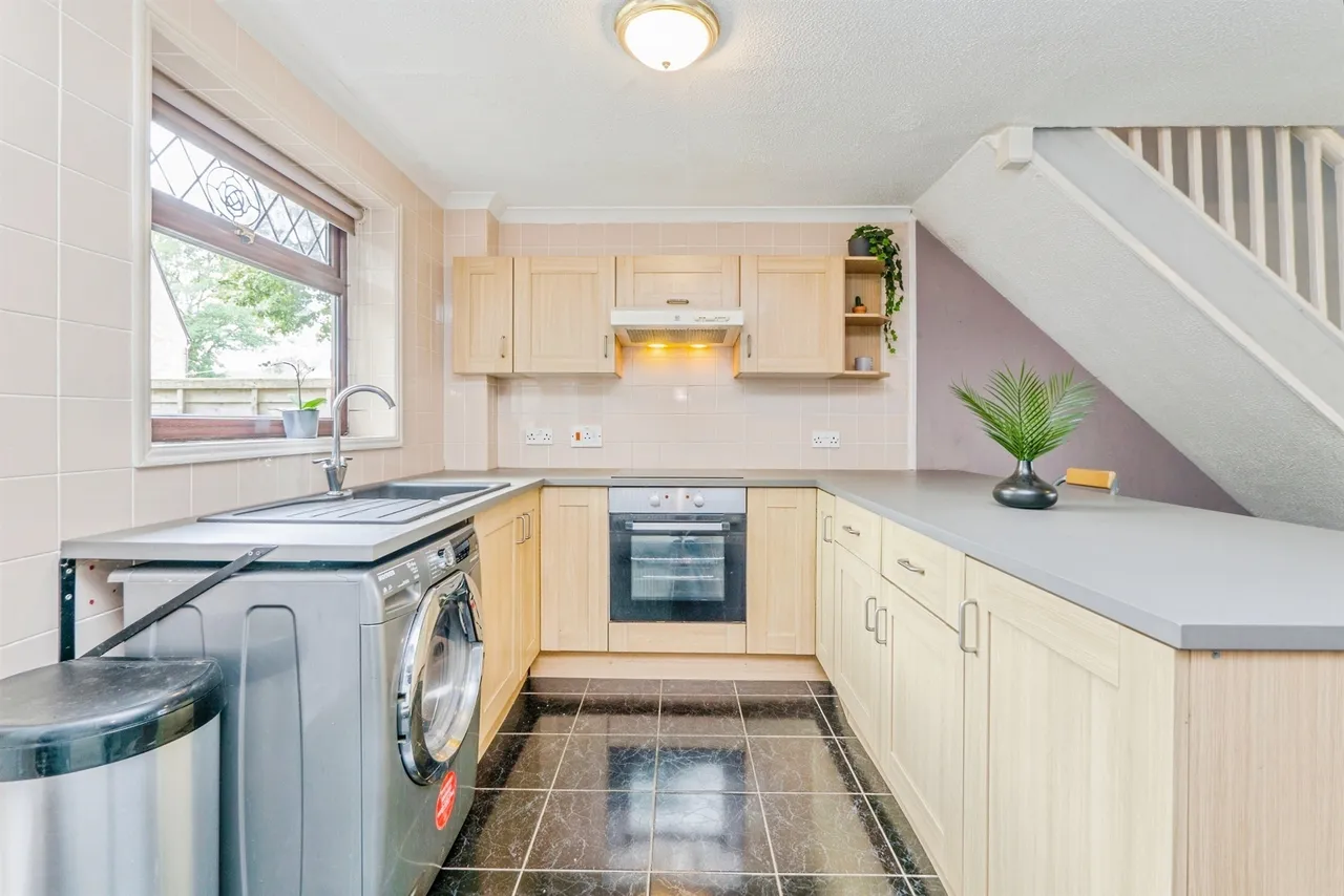 Horwood Close, Splott, Cardiff, photo 4