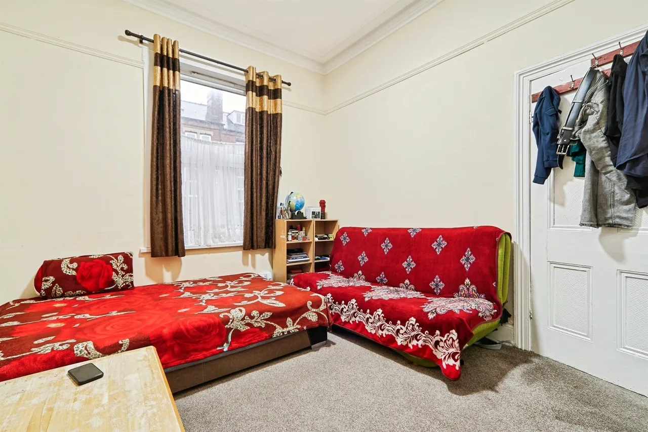 Hillcrest Avenue, Leeds, photo 4