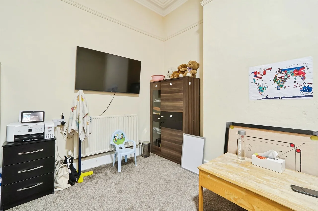 Hillcrest Avenue, Leeds, photo 5