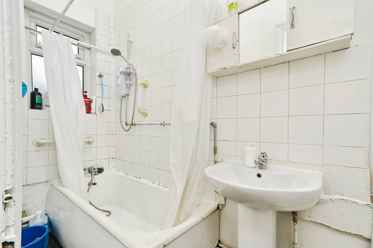 Hillcrest Avenue, Leeds, photo 7
