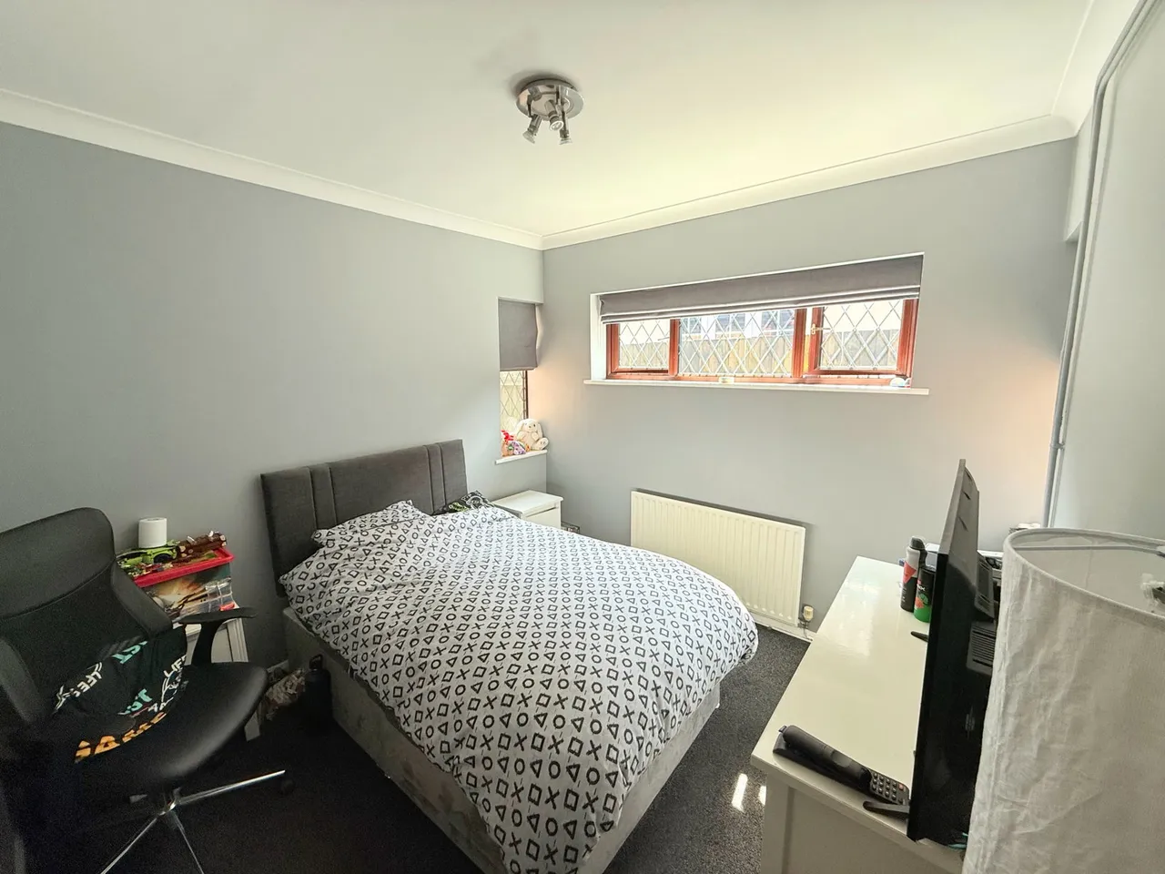 Downs road, Istead Rise walking distance to the primary school, photo 11