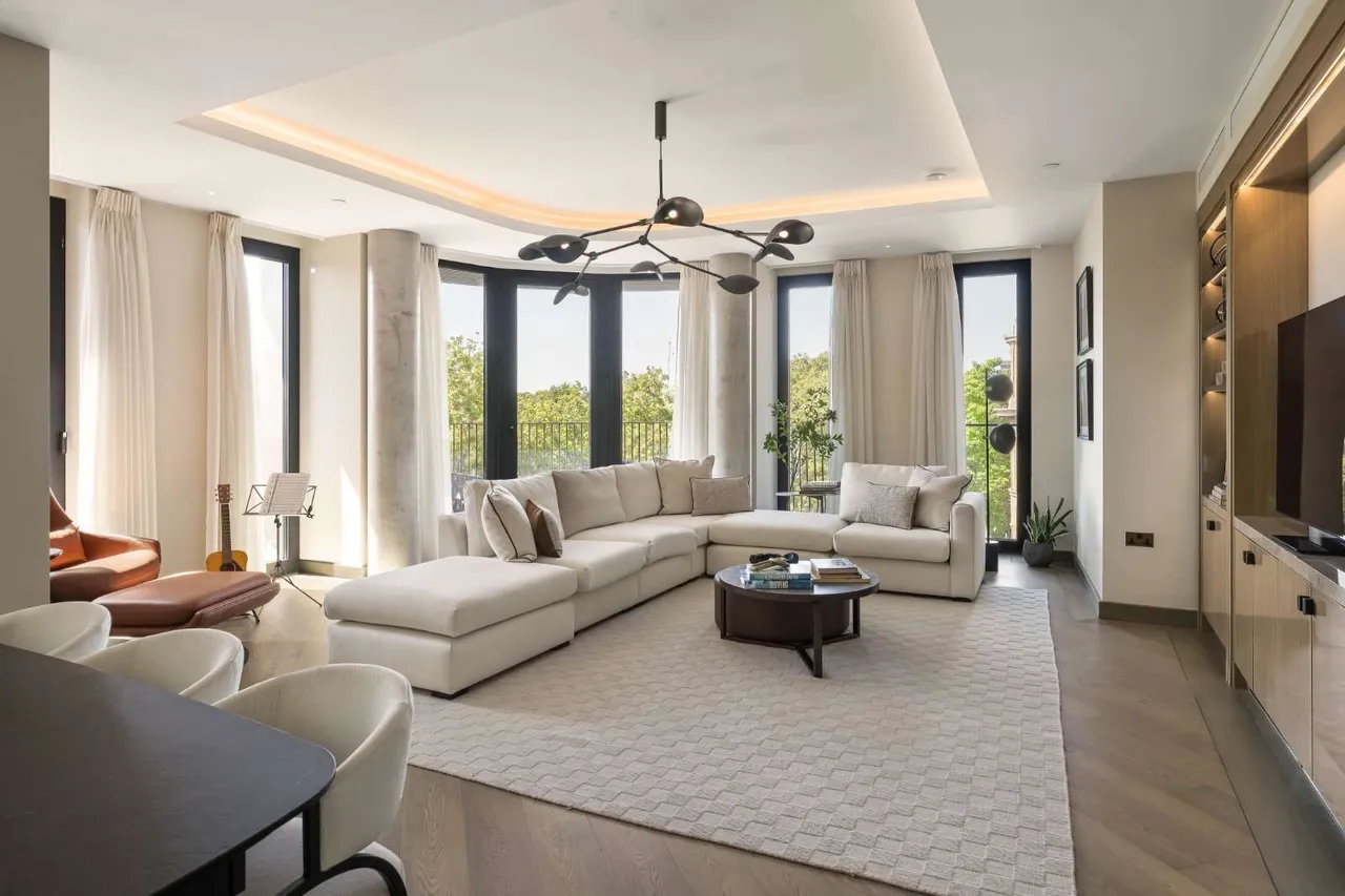 3 bed new development for sale — Park Modern, 123 Bayswater Road, London, W2 3JH